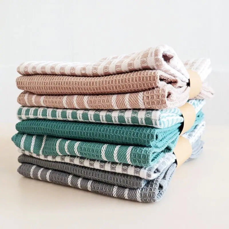 Nordic Tea Towels 3-Pack — In use