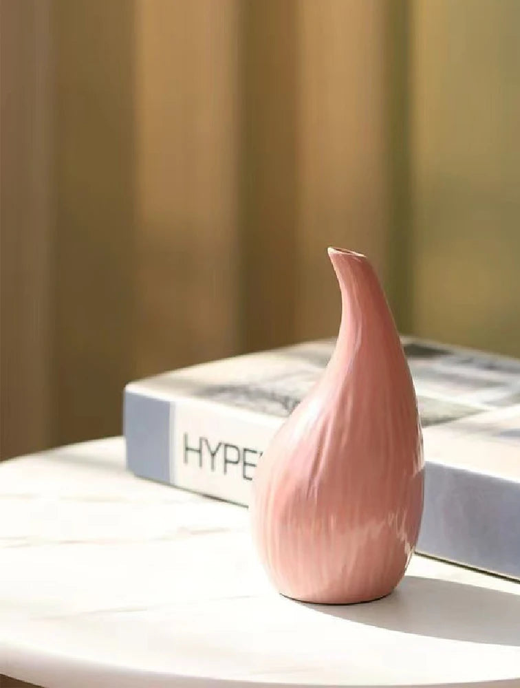 Minimalist Ceramic Bud Vase — Small Decorative Table Vase