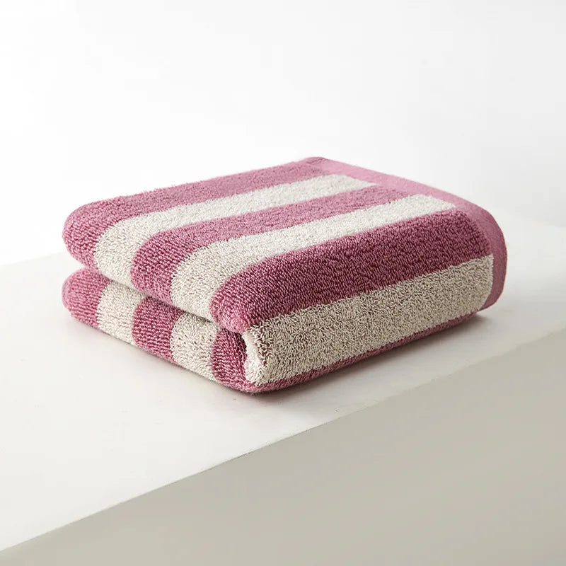 The Everyday Cotton Bath Towel — Pack contents