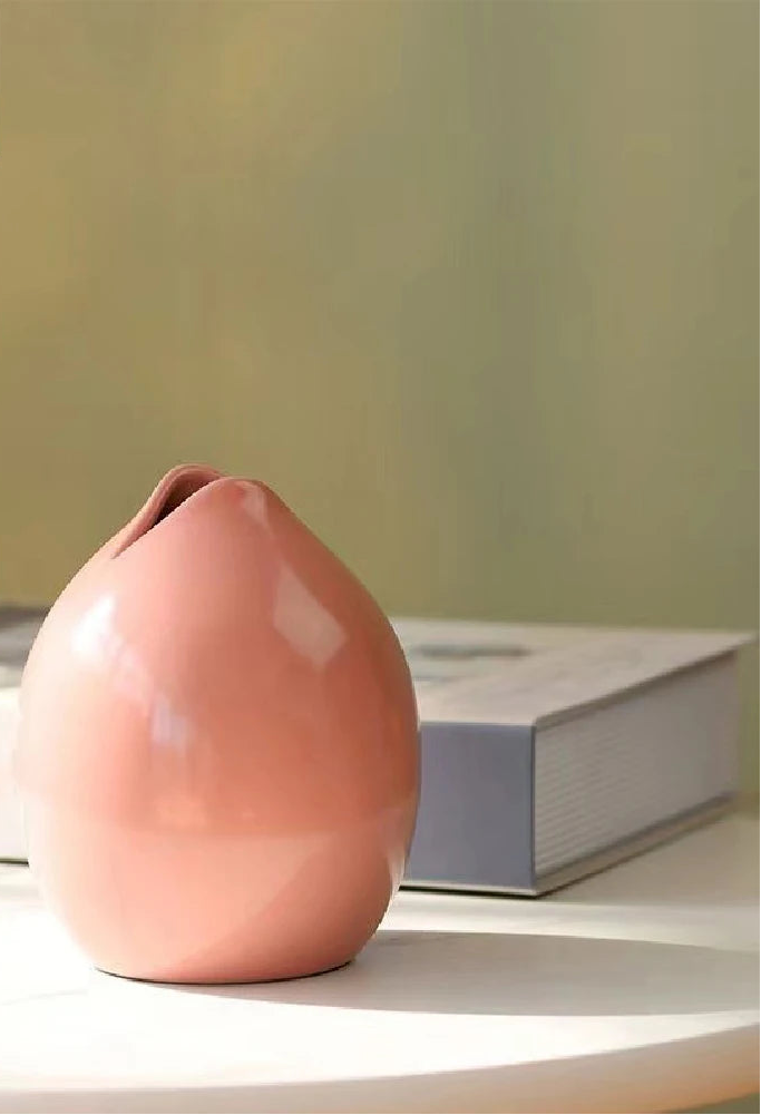 Minimalist Ceramic Bud Vase — Small Decorative Table Vase
