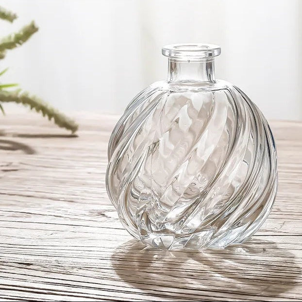 French Retro Embossed Glass Vase — Product set